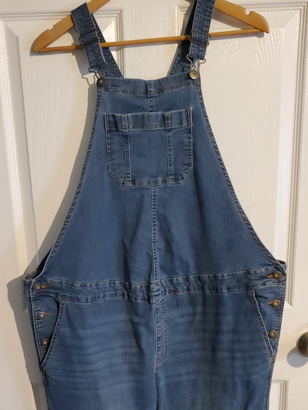 Time and Tru Medium Blue Maternity Denim Overalls